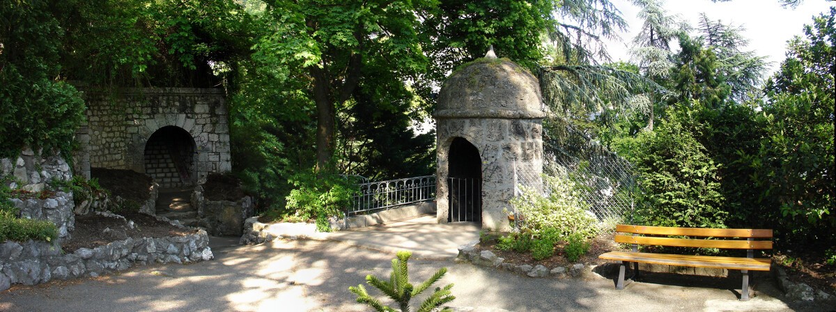 Grenoble  – Jardin des Dauphins